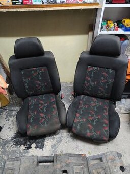 Volkswagen golf 3 - přední sedačky