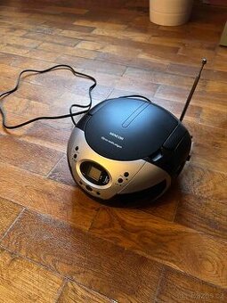 Rádio s CD přehrávačem