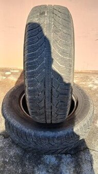 Zimní pneu 215/70/16