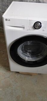 Pračka lg 10,5kg 1400 otaček