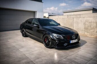 MERCEDES BENZ C63S AMG - 650PS 