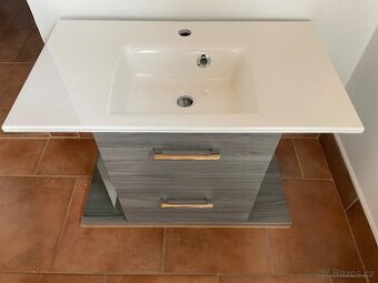 Umyvadlová skříňka