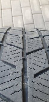 Zimní pneumatiky 205/55R17 Barum Hankook