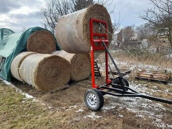 Stohovač kulatých balíků do 400kg