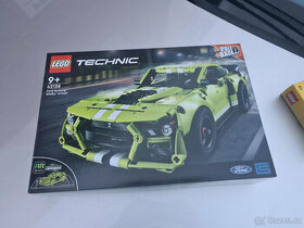 LEGO® Technic 42138 Ford Mustang Shelby GT500 - 1