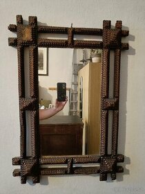 Starožitné zrcadlo.