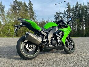 Kawasaki zx10r 2008 - 1