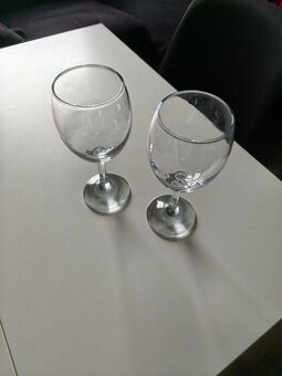 Sklenice na víno 250 ml 119 ks