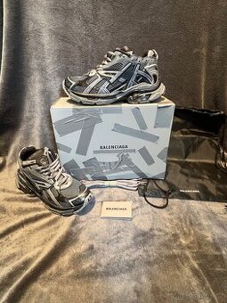 Balenciaga runner