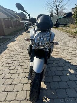 Aprilia MANA 850