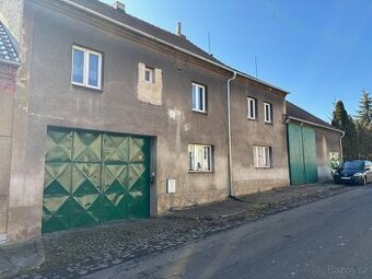 Prodám většinový podíl, 2 byty,  3307m2
