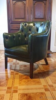 Chesterfield kožené křeslo v super stavu