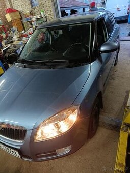 Škoda Fabia 2 combi 1,6 i r.v.2009 - 1
