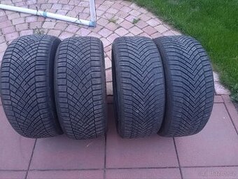 Pneu 225/45/18