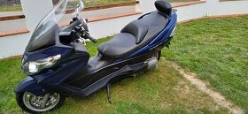 Suzuki Burgman 400