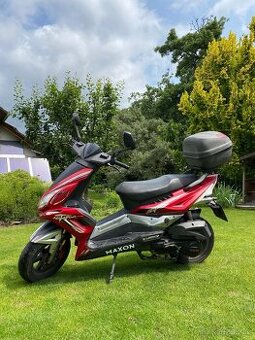 Maxon Matador 125 rodinný skútr.