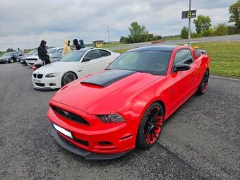 Ford Mustang 3.7 2014