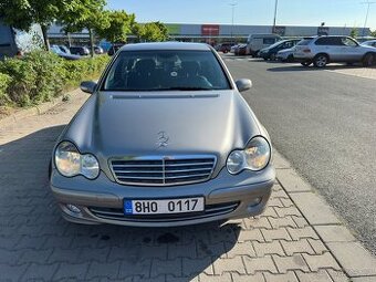 Mercedes-Benz W203 C200cdi