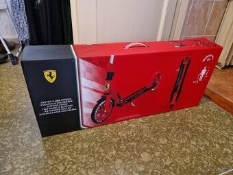 Koloběžka Ferrari - nová