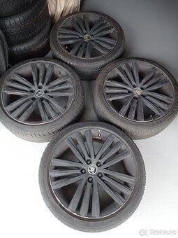Letní/ZIMNI 19" SIRIUS ORIGINAL SKODA SUPERB III
