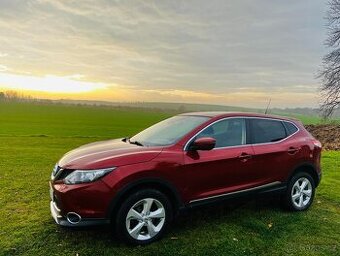 Nissan Qashqai 4x4, 1.6 dCi, výbava Tekna, tažné
