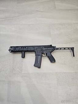 Airsoftová zbraň VFC Sig MCX, full CNC retro arms