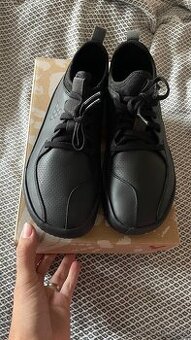 NOVÉ Vivobarefoot Primus School II J