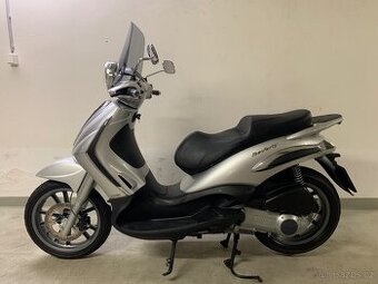 Piaggio Beverly 300 i.e. Tourer