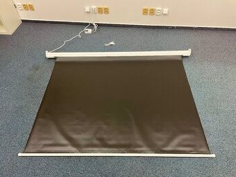 Elektrické projekční plátno s dálkovým ovládáním