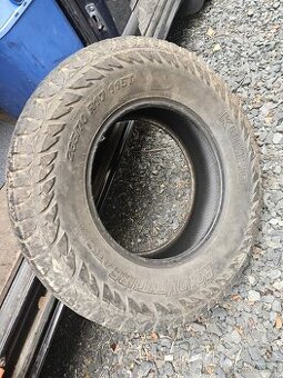 265/70R17 Kumho