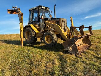 Traktorbagr Cat 428 B