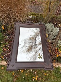 Krásné staré zrcadlo