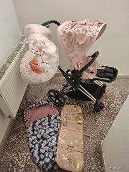 Cybex praim edice flowers