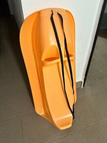 Dětské plastové sáně