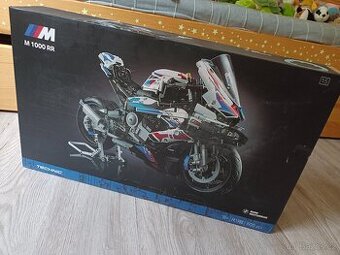 model TECHNIC - BMW M1000RR