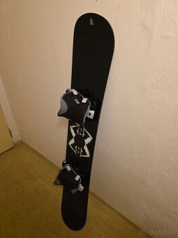 Snowboard set - prkno Killer loop+vázání Flow+boty Nidecker