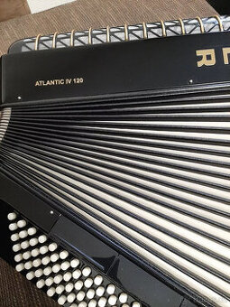 Akordeon Hohner Atlantic IV 120 (téměř nový) - s pevným kufr