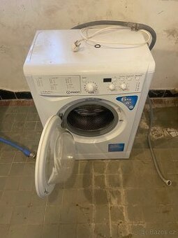 Pračka Indesit 6 Kg