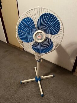 Stojanový ventilátor
