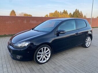 Volkswagen Golf VI 2.0TDi Highline, Výborný stav