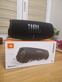 JBL Charge 5