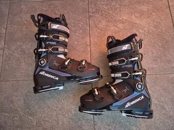 Lyžáky Nordica Speedmachine 3 95W, velikost 260-265 mm,