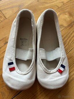 Dětské cvičky Toga vel. 22