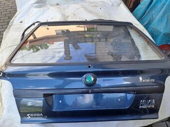 Páté kufrove dveře škoda Felicia