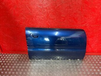 PRAVÉ PŘEDNÍ DVEŘE AUDI A4 B5 MODRÉ