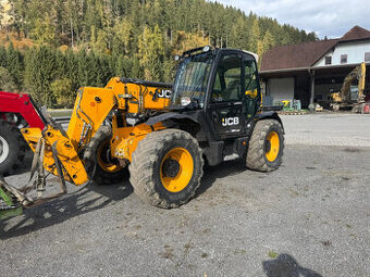 9m / 3,5t teleskopický nakladač JCB 535-95