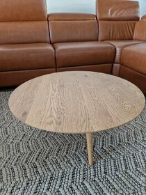 Masivní dubový konferenční stolek 70cm - 1