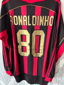 Ronaldinho 80, AC Milan