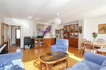 Prodej řadového rodinného domu 221 m2 + pozemek 229 m2, Prah - 1