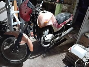 Jawa 350, 640